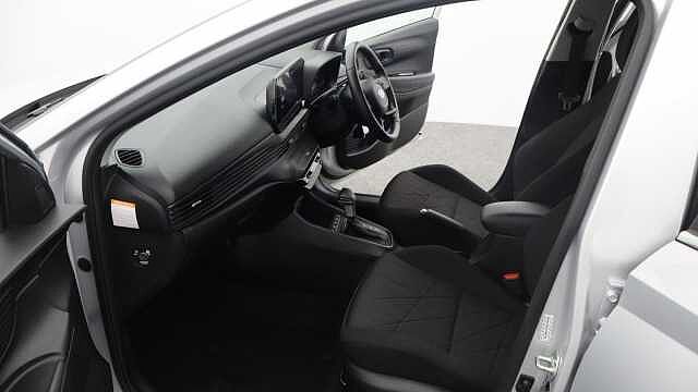 Hyundai BAYON 1.0 T-GDi MHEV Premium SUV 5dr Petrol Hybrid DCT Euro 6 (s/s) (100 ps)