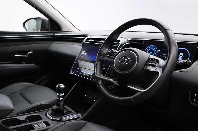 Hyundai TUCSON 1.6 h T-GDi Premium SUV 5dr Petrol Hybrid Auto Euro 6 (s/s) (230 ps)