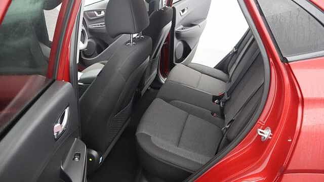 Hyundai KONA 64kWh Premium SUV 5dr Electric Auto (10.5kW Charger) (204 ps)