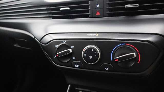 Hyundai BAYON 1.0 T-GDi MHEV SE Connect SUV 5dr Petrol Hybrid Manual Euro 6 (s/s) (100 ps)