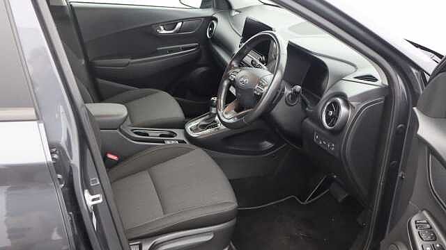 Hyundai KONA 1.6 h-GDi Premium SUV 5dr Petrol Hybrid DCT Euro 6 (s/s) (141 ps)
