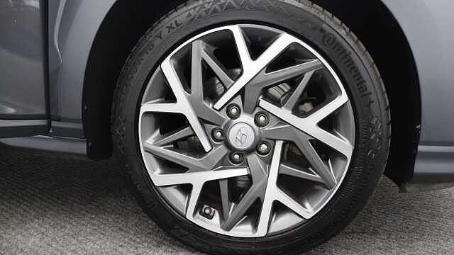 Hyundai KONA 1.6 h-GDi Premium SUV 5dr Petrol Hybrid DCT Euro 6 (s/s) (141 ps)