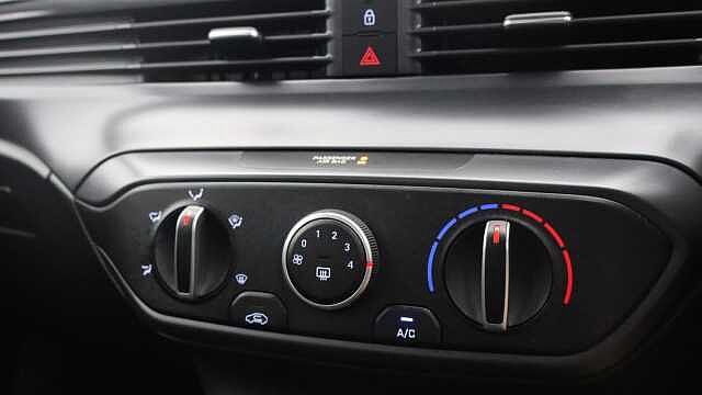 Hyundai i20 1.0 T-GDi MHEV SE Connect Hatchback 5dr Petrol Hybrid Manual Euro 6 (s/s) (100 p