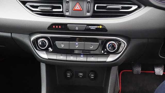 Hyundai i30 1.0 T-GDi MHEV SE Connect Hatchback 5dr Petrol Hybrid Manual Euro 6 (s/s) (120 p