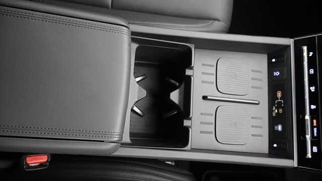 Hyundai Santa Fe 1.6 T-GDi 13.8kWh Calligraphy SUV 5dr Petrol Plug-in Hybrid Auto 4WD Euro 6 (s/s