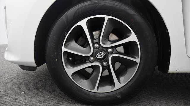 Hyundai i10 1.0 Premium Hatchback 5dr Petrol Manual Euro 6 (67 ps)