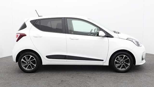 Hyundai i10 1.0 Premium Hatchback 5dr Petrol Manual Euro 6 (67 ps)