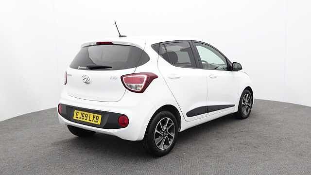 Hyundai i10 1.0 Premium Hatchback 5dr Petrol Manual Euro 6 (67 ps)