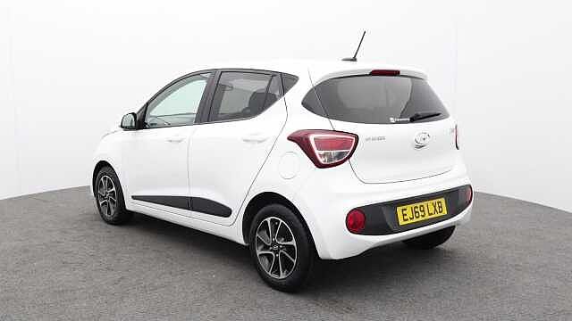 Hyundai i10 1.0 Premium Hatchback 5dr Petrol Manual Euro 6 (67 ps)