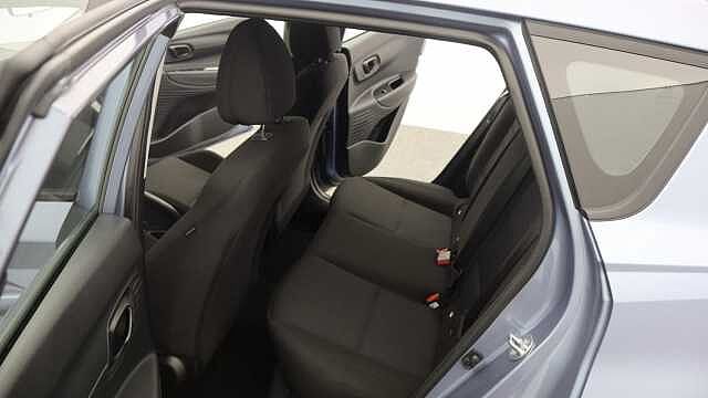 Hyundai BAYON 1.0 T-GDi Advance SUV 5dr Petrol DCT Euro 6 (s/s) (100 ps)