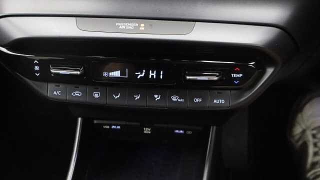 Hyundai BAYON 1.0 T-GDi MHEV Premium SUV 5dr Petrol Hybrid DCT Euro 6 (s/s) (100 ps)