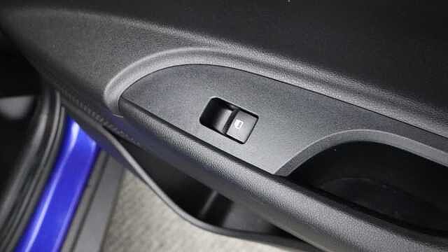 Hyundai BAYON 1.0 T-GDi MHEV Premium SUV 5dr Petrol Hybrid DCT Euro 6 (s/s) (100 ps)