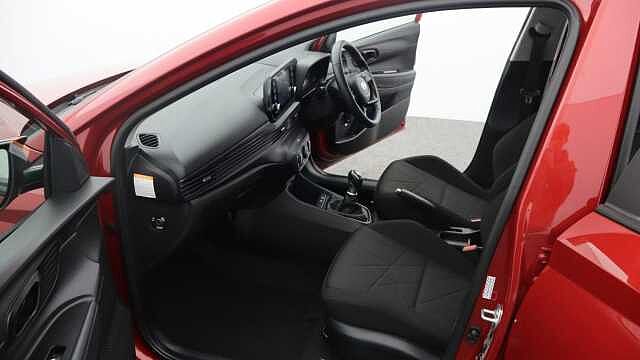 Hyundai BAYON 1.0 T-GDi MHEV SE Connect SUV 5dr Petrol Hybrid Manual Euro 6 (s/s) (100 ps) Red