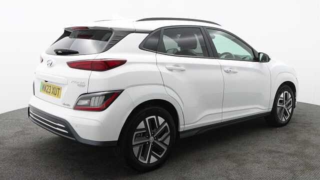 Hyundai KONA 64kWh Premium SUV 5dr Electric Auto (10.5kW Charger) (204 ps)