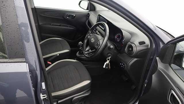 Hyundai I10 1.0 SE Connect Hatchback 5dr Petrol Auto Euro 6 (s/s) (67 ps) Grey