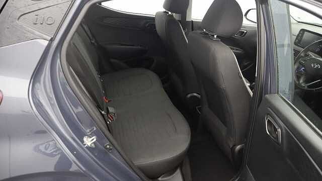 Hyundai I10 1.0 SE Connect Hatchback 5dr Petrol Auto Euro 6 (s/s) (67 ps) Grey