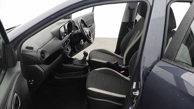 Hyundai I10 1.0 SE Connect Hatchback 5dr Petrol Auto Euro 6 (s/s) (67 ps) Grey