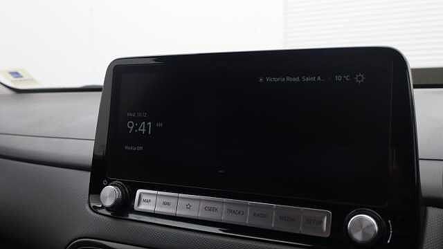 Hyundai KONA 39kWh Premium SUV 5dr Electric Auto (10.5kW Charger) (136 ps)