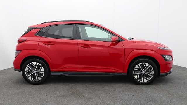 Hyundai KONA 39kWh Premium SUV 5dr Electric Auto (10.5kW Charger) (136 ps)