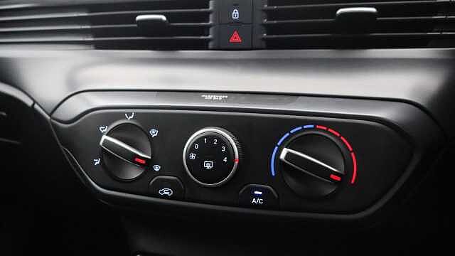 Hyundai BAYON 1.0 T-GDi MHEV SE Connect SUV 5dr Petrol Hybrid Manual Euro 6 (s/s) (100 ps)