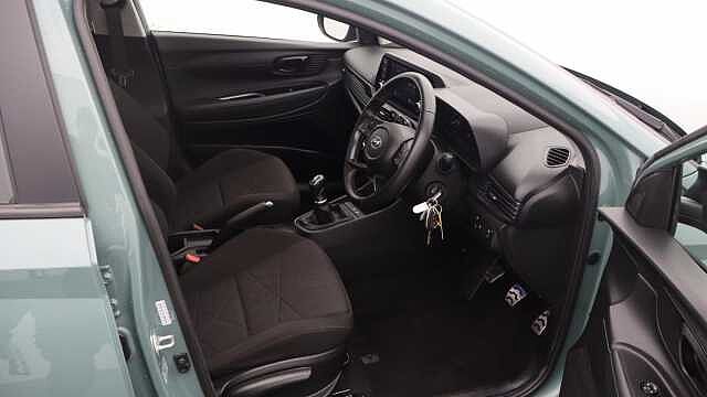 Hyundai BAYON 1.0 T-GDi MHEV SE Connect SUV 5dr Petrol Hybrid Manual Euro 6 (s/s) (100 ps)