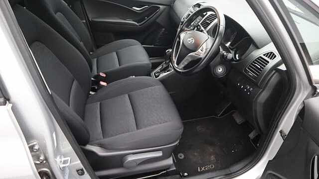 Hyundai ix20 1.6 SE Hatchback 5dr Petrol Auto Euro 6 (125 ps)