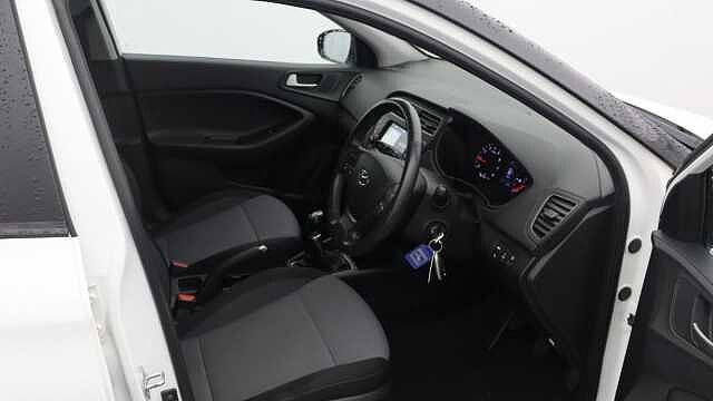 Hyundai i20 1.2 Play Hatchback 5dr Petrol Manual Euro 6 (s/s) (84 ps)