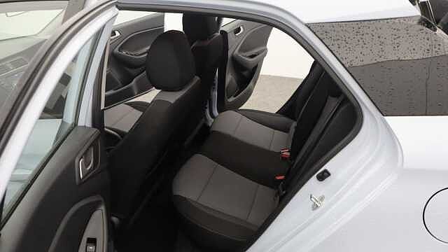 Hyundai i20 1.2 SE Launch Edition Hatchback 5dr Petrol Manual Euro 6 (s/s) (84 ps)