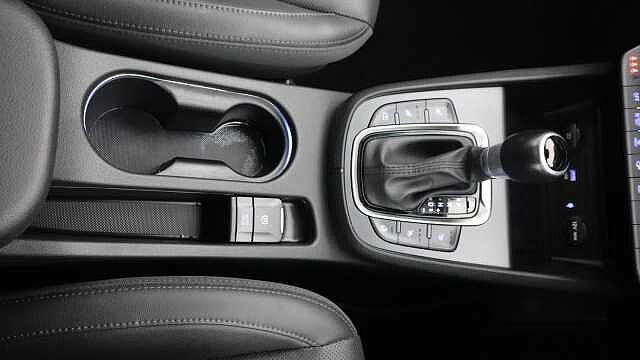Hyundai KONA 1.6 h-GDi Ultimate SUV 5dr Petrol Hybrid DCT Euro 6 (s/s) (141 ps)