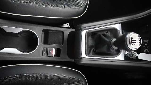 Renault CAPTUR 1.0 TCe techno SUV 5dr Petrol Manual Euro 6 (s/s) (90 ps) Grey