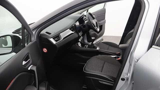 Renault CAPTUR 1.0 TCe techno SUV 5dr Petrol Manual Euro 6 (s/s) (90 ps) Grey