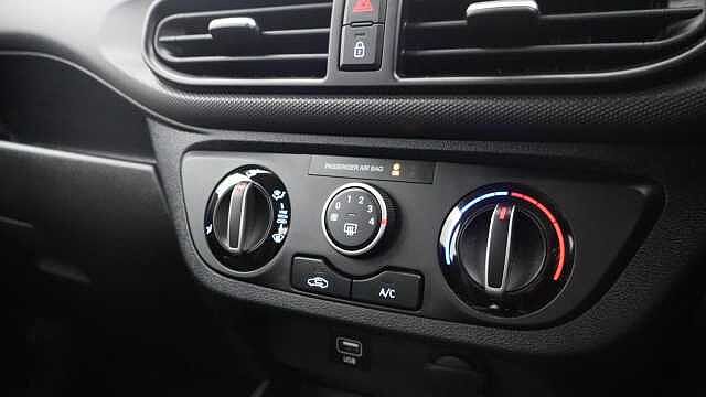 Hyundai i10 1.2 SE Connect Hatchback 5dr Petrol Manual Euro 6 (s/s) (84 ps)