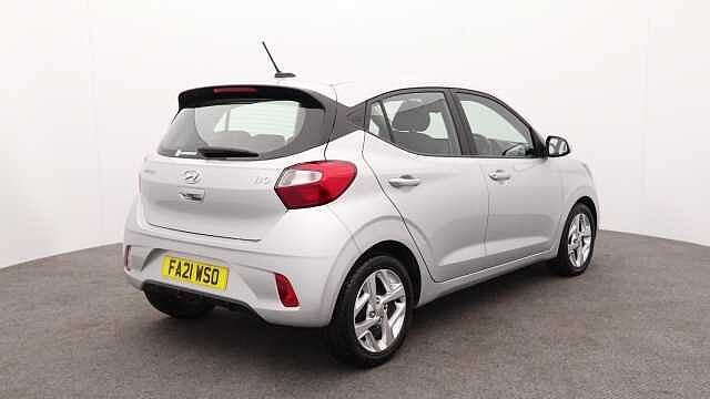 Hyundai i10 1.2 SE Connect Hatchback 5dr Petrol Manual Euro 6 (s/s) (84 ps)