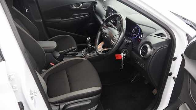 Hyundai KONA 1.0 T-GDi Play SUV 5dr Petrol Manual Euro 6 (s/s) (120 ps)