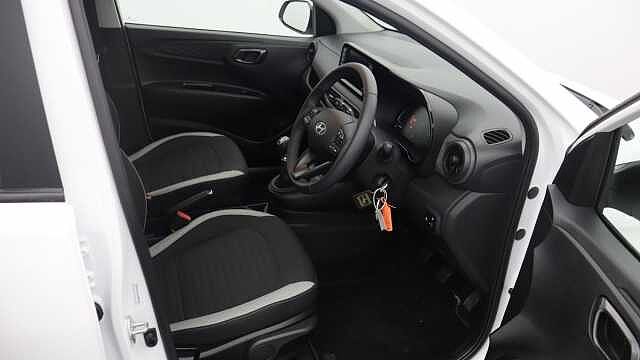 Hyundai I10 1.0 Advance Hatchback 5dr Petrol Manual Euro 6 (s/s) (63 ps) White