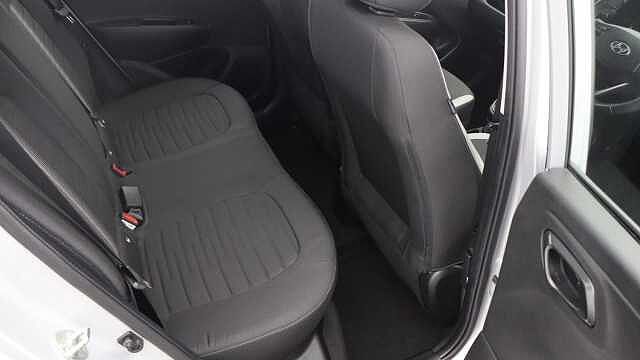 Hyundai i10 1.2 SE Connect Hatchback 5dr Petrol Auto Euro 6 (s/s) (84 ps)