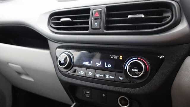 Hyundai i10 1.2 Premium Hatchback 5dr Petrol Auto Euro 6 (s/s) (84 ps)