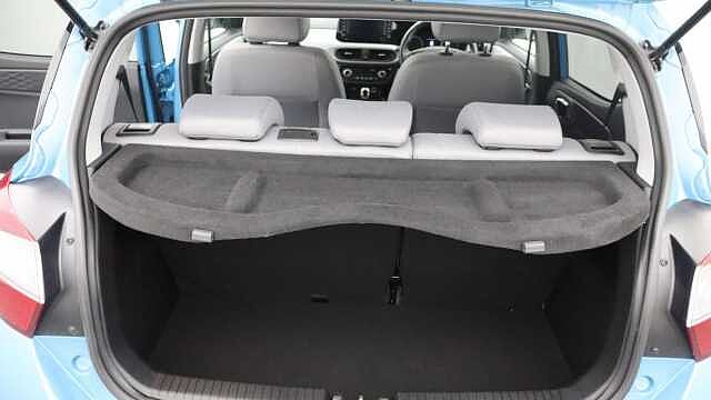 Hyundai i10 1.2 Premium Hatchback 5dr Petrol Auto Euro 6 (s/s) (84 ps)