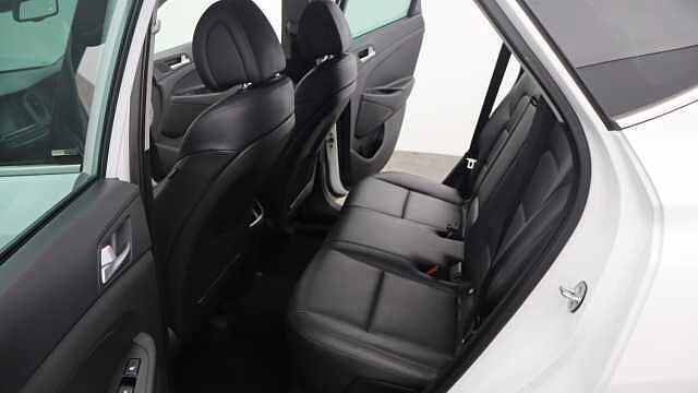 Hyundai TUCSON 1.6 T-GDi Sport Edition SUV 5dr Petrol DCT Euro 6 (177 ps)