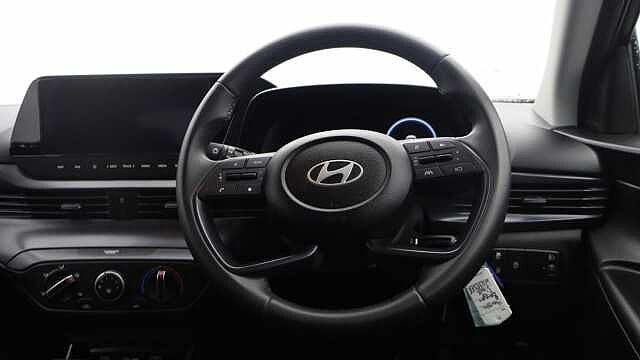 Hyundai BAYON 1.0 T-GDi Advance SUV 5dr Petrol DCT Euro 6 (s/s) (100 ps) Black