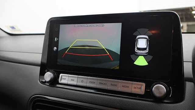 Hyundai KONA 39kWh Premium SUV 5dr Electric Auto (10.5kW Charger) (136 ps)