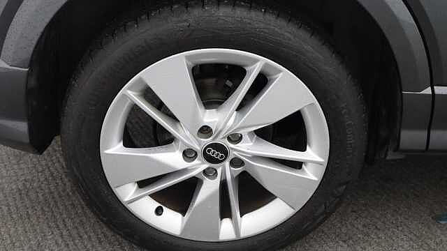 Audi Q2 1.5 TFSI CoD 35 S line SUV 5dr Petrol S Tronic Euro 6 (s/s) (150 ps) Grey