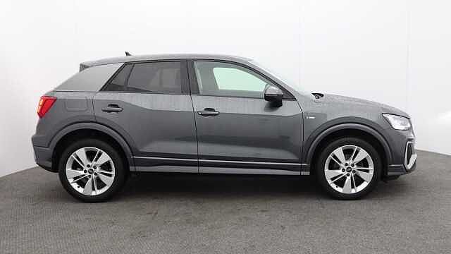 Audi Q2 1.5 TFSI CoD 35 S line SUV 5dr Petrol S Tronic Euro 6 (s/s) (150 ps) Grey