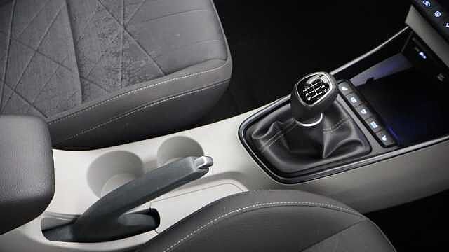 Hyundai BAYON 1.0 T-GDi MHEV Ultimate SUV 5dr Petrol Hybrid Manual Euro 6 (s/s) (100 ps)