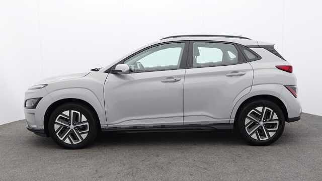 Hyundai KONA 39kWh SE Connect SUV 5dr Electric Auto (10.5kW Charger) (136 ps)