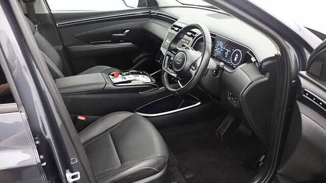 Hyundai TUCSON 1.6 h T-GDi 13.8kWh Ultimate SUV 5dr Petrol Plug-in Hybrid Auto 4WD Euro 6 (s/s)