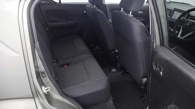 Suzuki IGNIS 1.2 Dualjet MHEV SZ5 Hatchback 5dr Petrol Hybrid CVT Euro 6 (s/s) (83 ps) Green