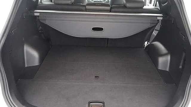 Hyundai Santa Fe 2.2 CRDi Blue Drive Premium SUV 5dr Diesel Auto 4WD Euro 6 (s/s) (200 ps)