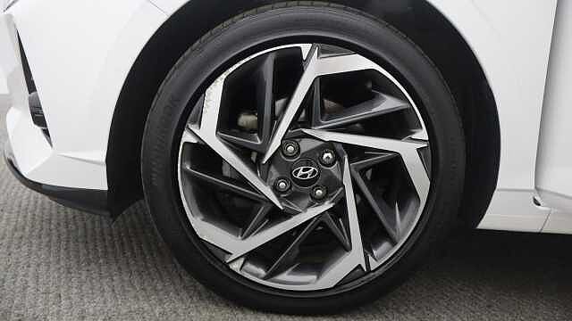 Hyundai i20 1.0 T-GDi MHEV Premium Hatchback 5dr Petrol Hybrid DCT Euro 6 (s/s) (100 ps)