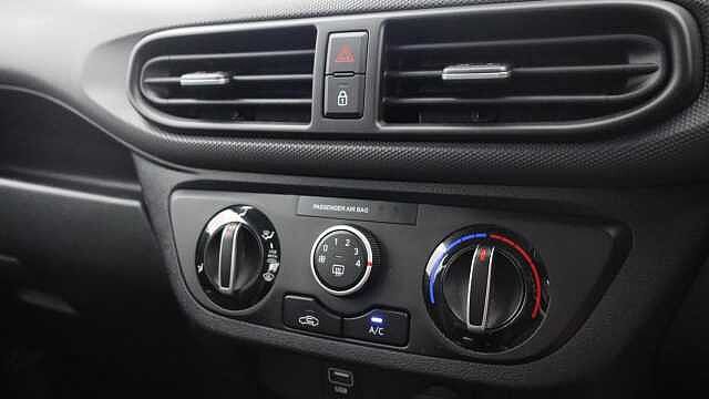 Hyundai i10 1.0 SE Connect Hatchback 5dr Petrol Manual Euro 6 (s/s) (67 ps)